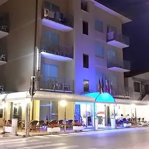 https://hotel-fornaro.hotelinveneto.com