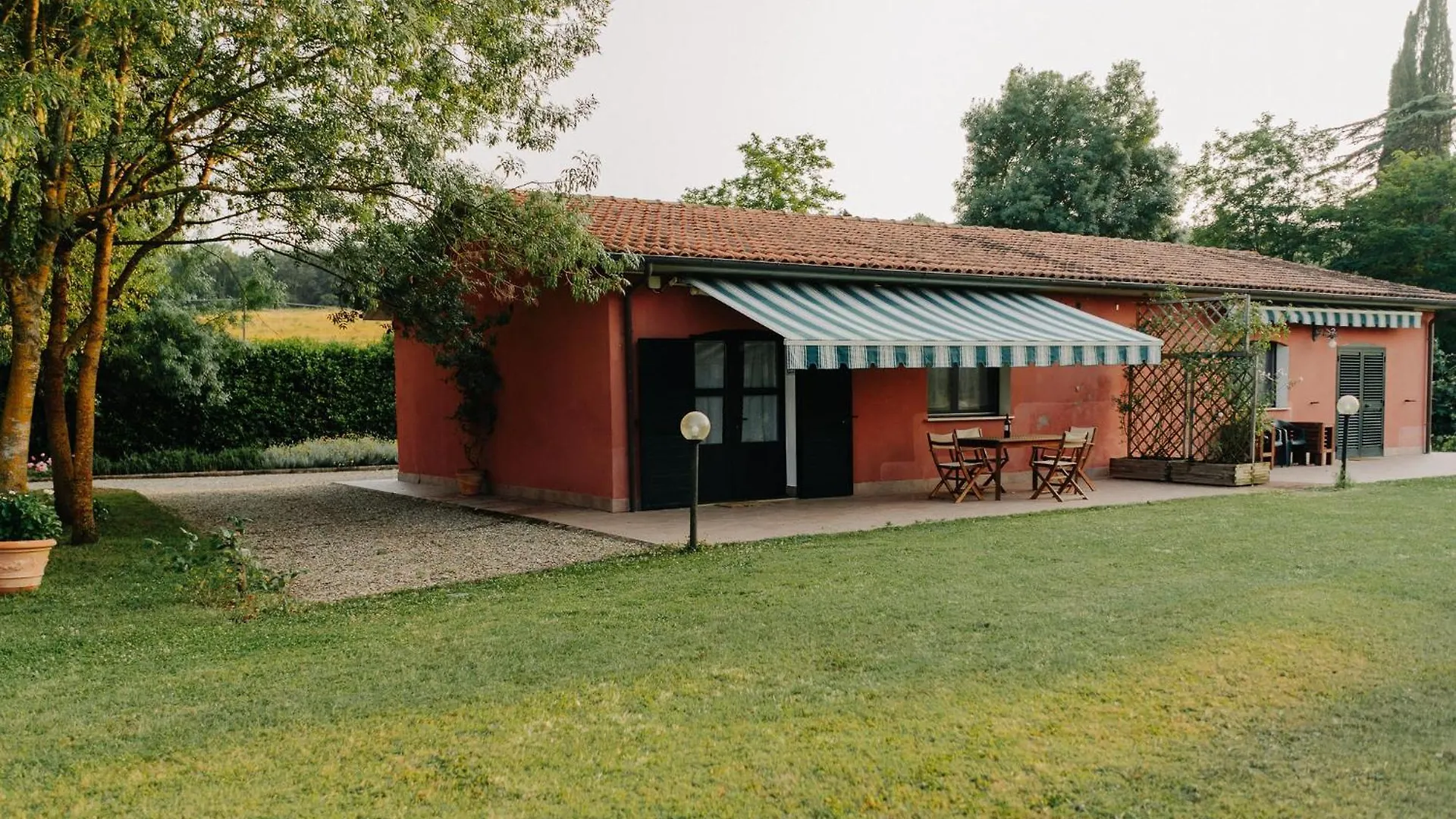 Il Casale Delle Rose Apart otel Paganico  İtalya